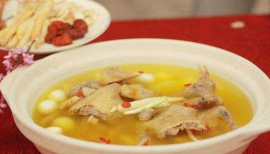 尿酸|慢性肾炎的朋友,少吃这3种“高营养”物,排出毒素,保养肾脏