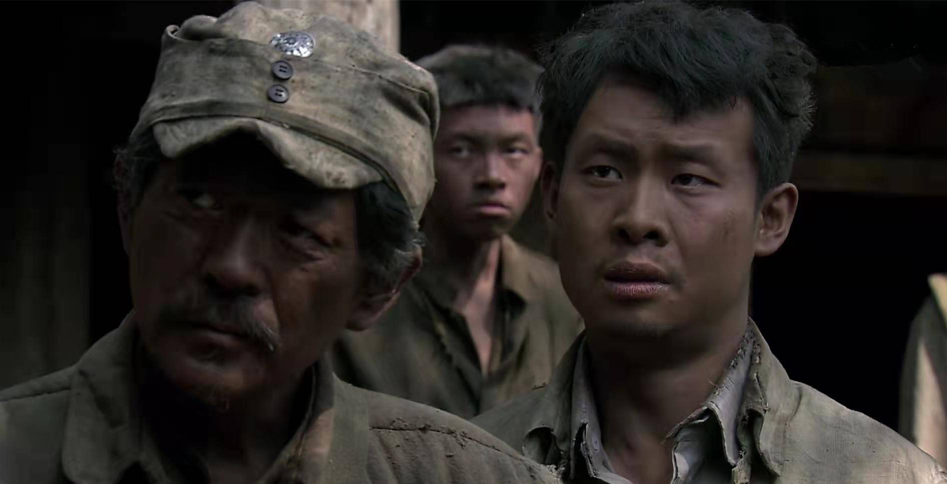 阿译|《功勋》默默无闻张富清单元：一个剧情、三个家打脸当下很多神剧