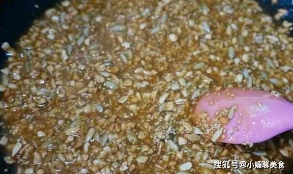做法|小孩们最爱的小零食，香甜酥脆，做法简单，买袋白糖就能做