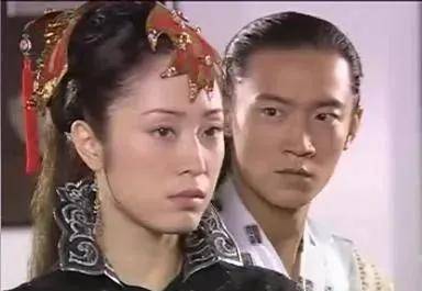 白甜|重温《水月洞天》，才发现，尹天雪才是世家大小姐人设天花板