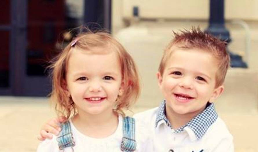 检查|哥哥一“碰”3个月妹妹，妹妹就大哭不已，宝妈检查被褥后痛哭