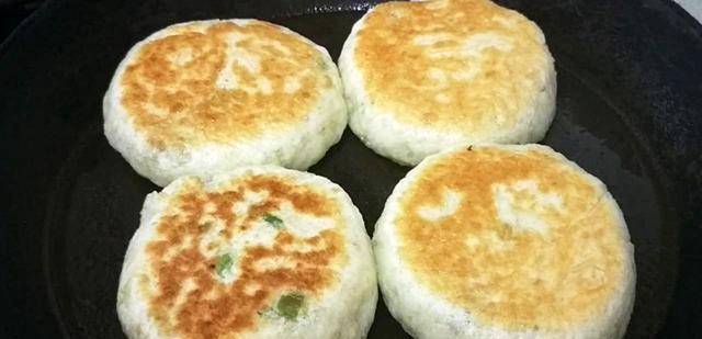 做法|早餐发面饼最简单做法,比面包暄软,比馒头简单,一周3次不够吃