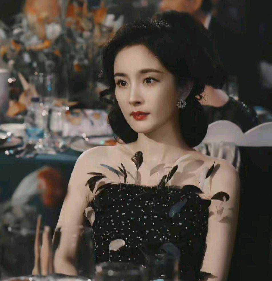 观点评论杨幂——上镜女神脸