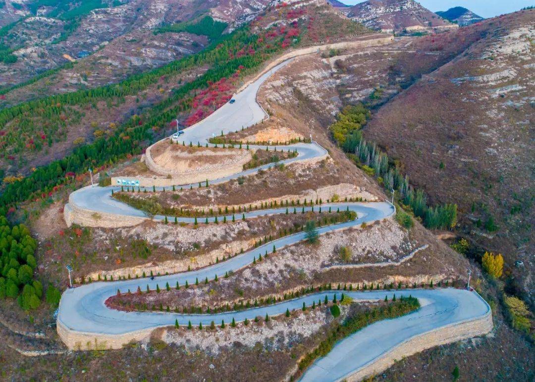 景区|太震撼！济南藏着几条盘山公路，每一条都会让老司机“欲罢不能”！