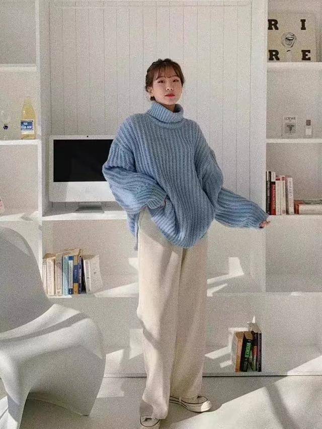 短裙 今年最流行的保暖穿搭,时髦好看的“不露腿”搭配