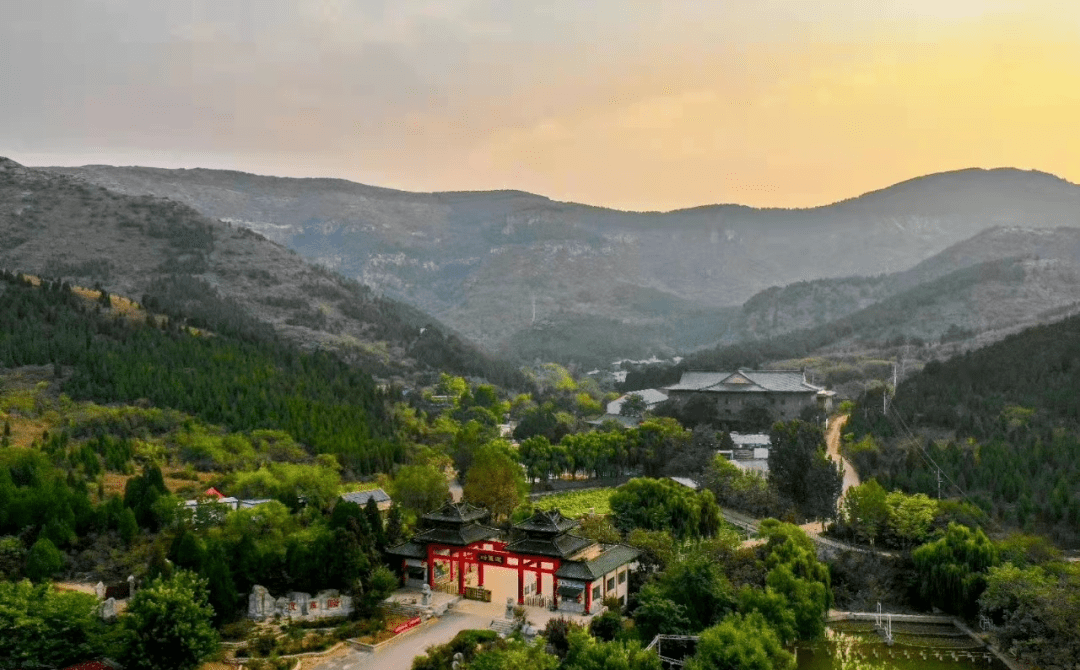 景区|太震撼！济南藏着几条盘山公路，每一条都会让老司机“欲罢不能”！