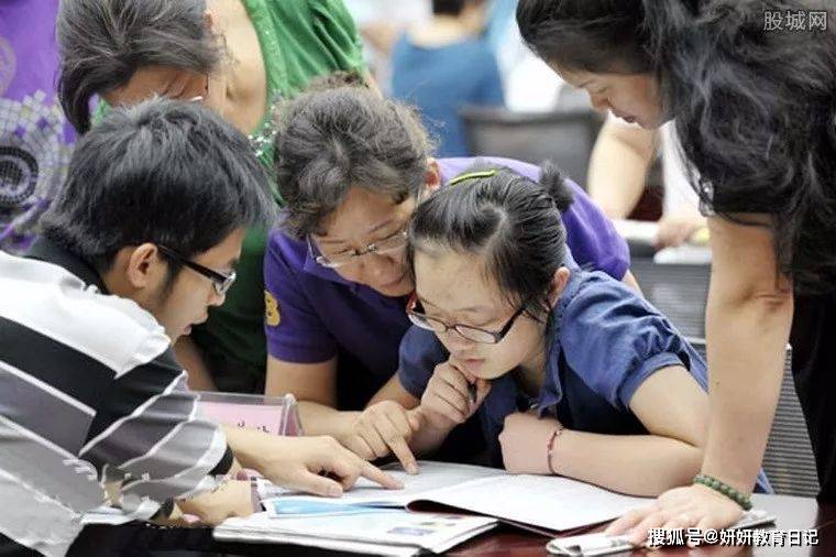 大学专业课挂了 cf3d8afcc68a4a8abff3caa2c667d155.jpeg