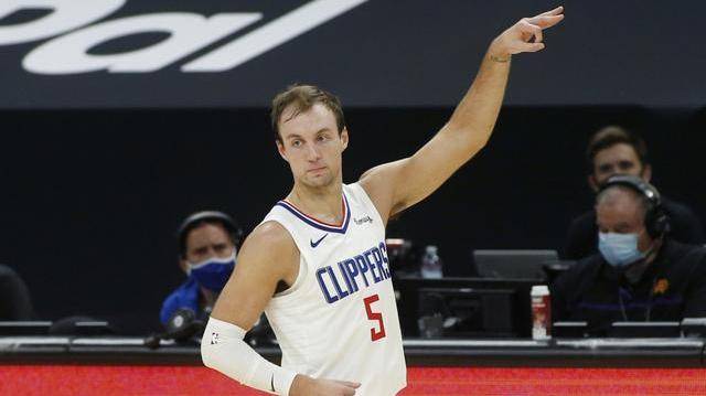 快手实时榜单行业TOP6，伊能静不雅