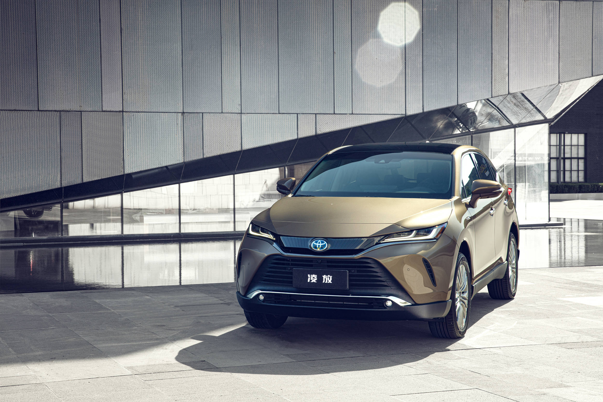 18万起售,丰田凌放哪款配置值得买?_搜狐汽车_搜狐网