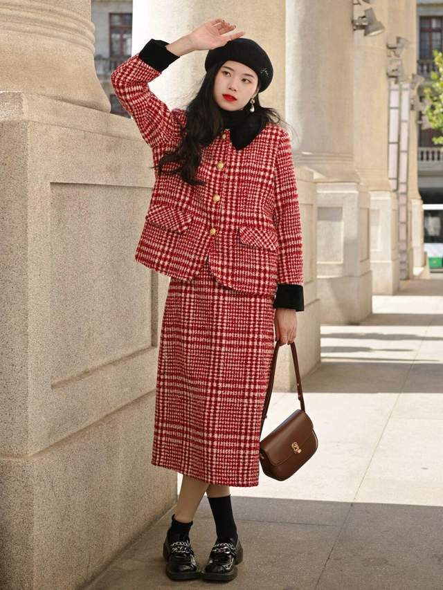 整体 如果你是精致女人,就不能错过“小香风套装”,照着穿就有好气质