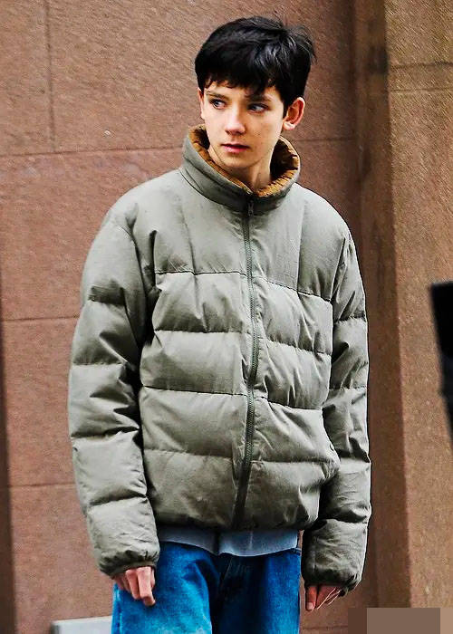 好的英语电视剧 2157bb3dc8c041d482e3d1b03fa865bb.jpeg