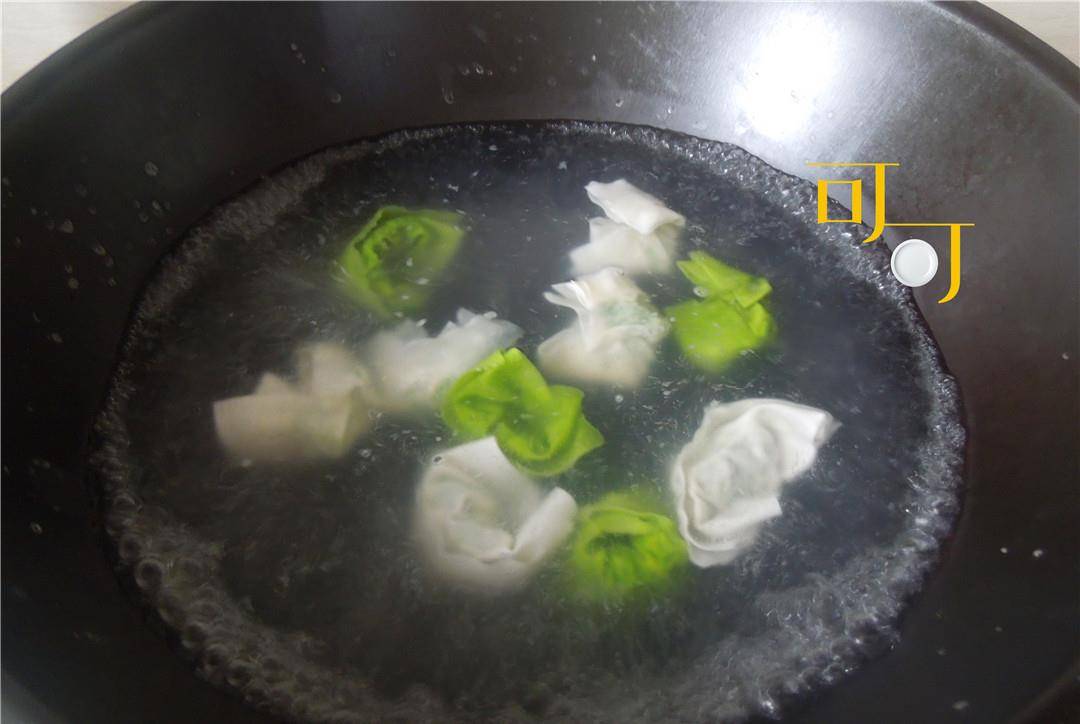 面包|茴香不只能做饺子，做馄饨也很好吃，当早餐清香好吃不油腻