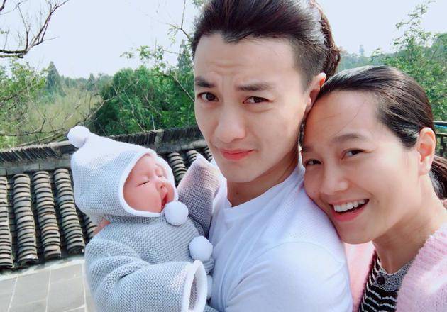 生下|39岁朱丹二胎得子，住院到生产始终不见周一围，让人直呼太心酸