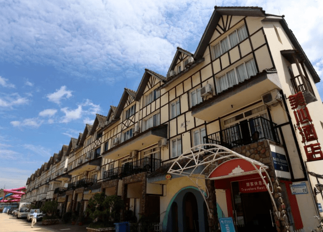 重庆的“人造景区”，有400米中西合璧廊桥，距重庆市区仅60千米