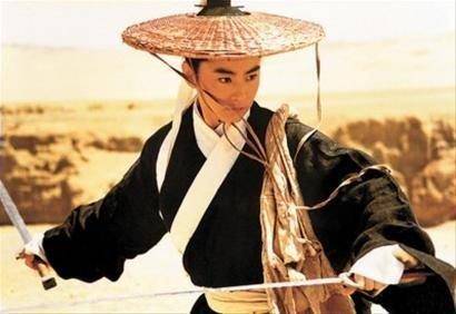 徐克|漫天黄沙中的《新龙门客栈》:有情有义的死,远胜无情无义的活