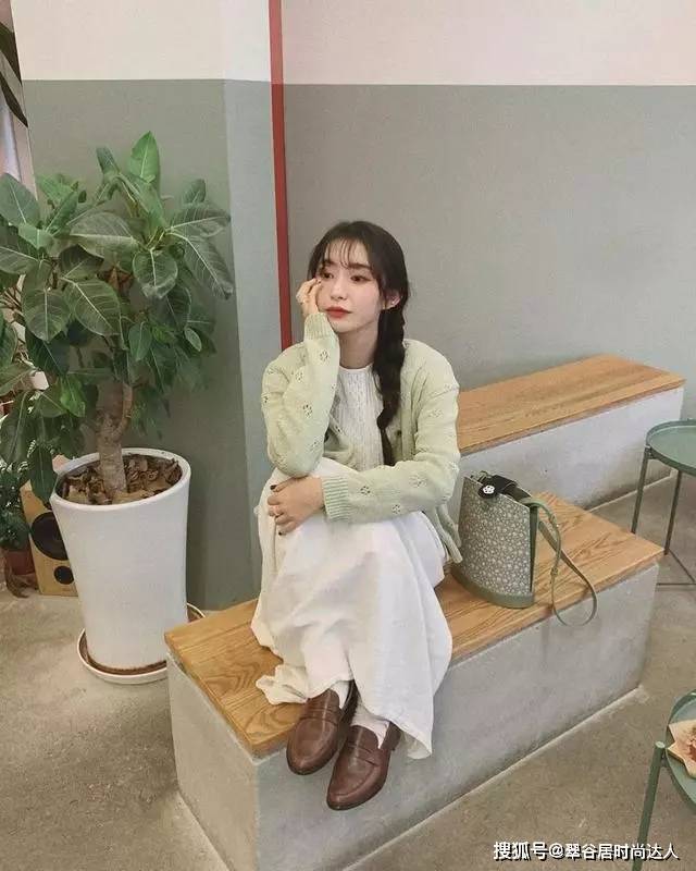 牛津 谁说冬天只能穿靴子？这四双鞋子难道不比靴子要好看？