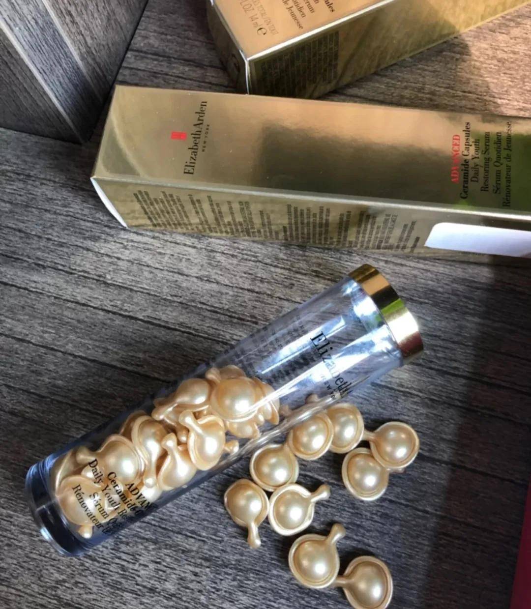 伊丽莎白雅顿伊丽莎白雅顿金胶精华（时空焕活胶囊），无法低调的抗衰老精华液