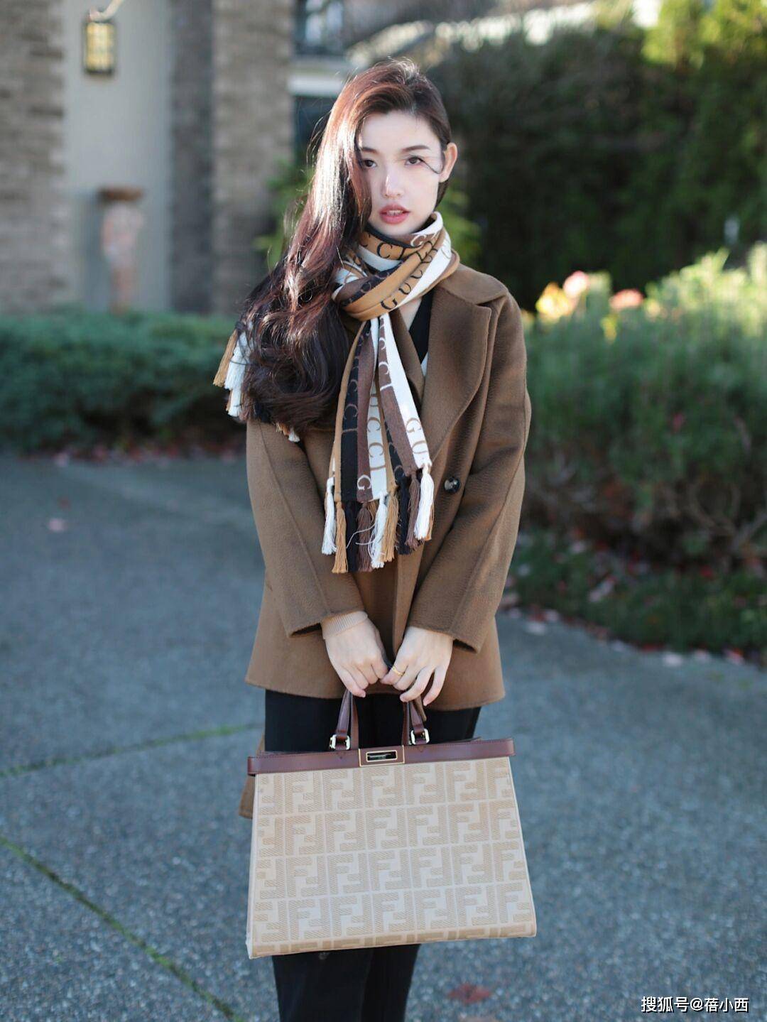 颜色 今年拥有这4件“短外套”，并掌握搭配技巧，拉开与普通人的距离