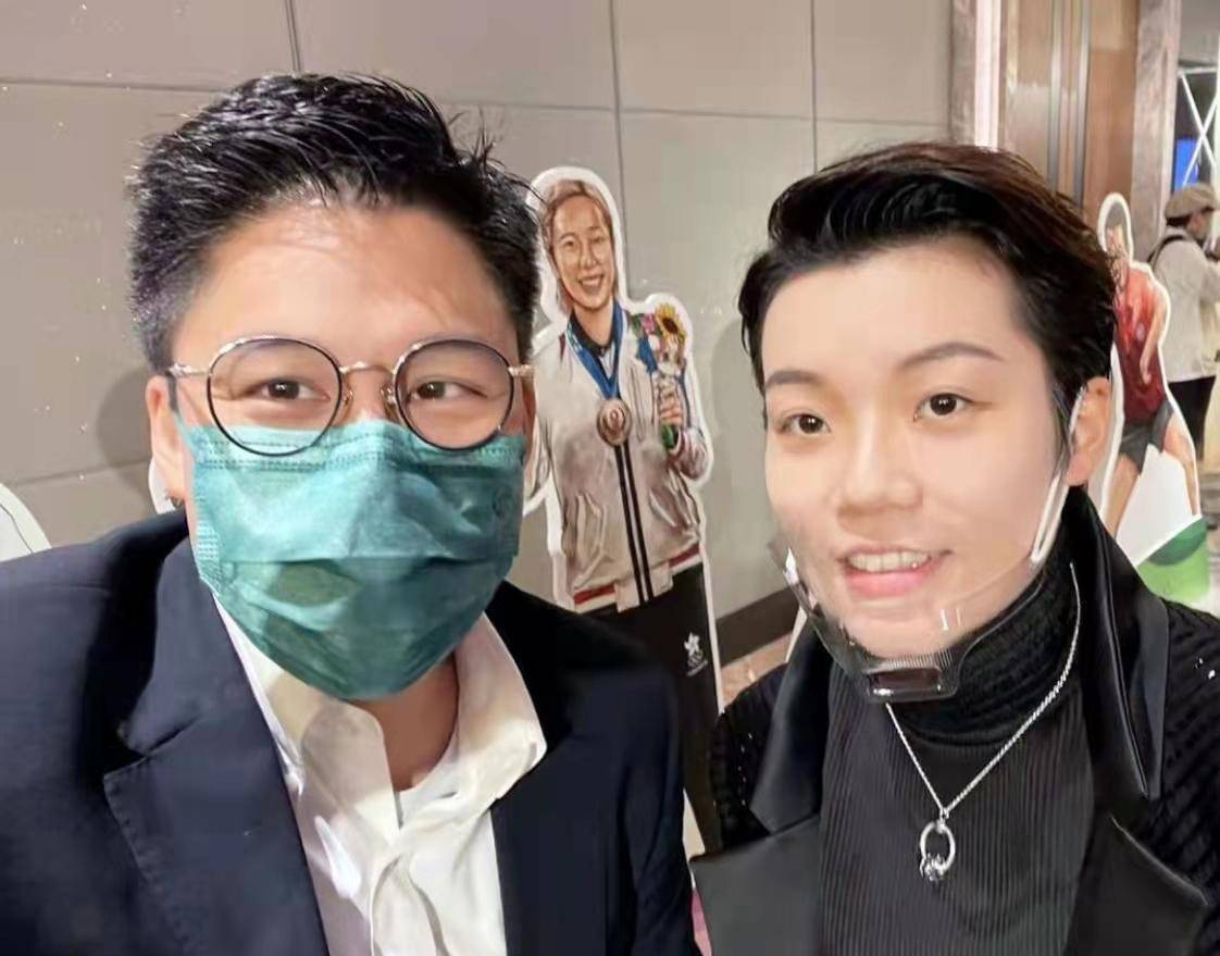 此外,郭晶晶丈夫霍启刚也一同现身,而且此次祝捷会香港一把手也现身