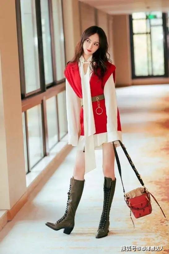 显得 女人不管年纪多大,秋冬穿裙子时谨记这“3要3不要”,才能美得时髦