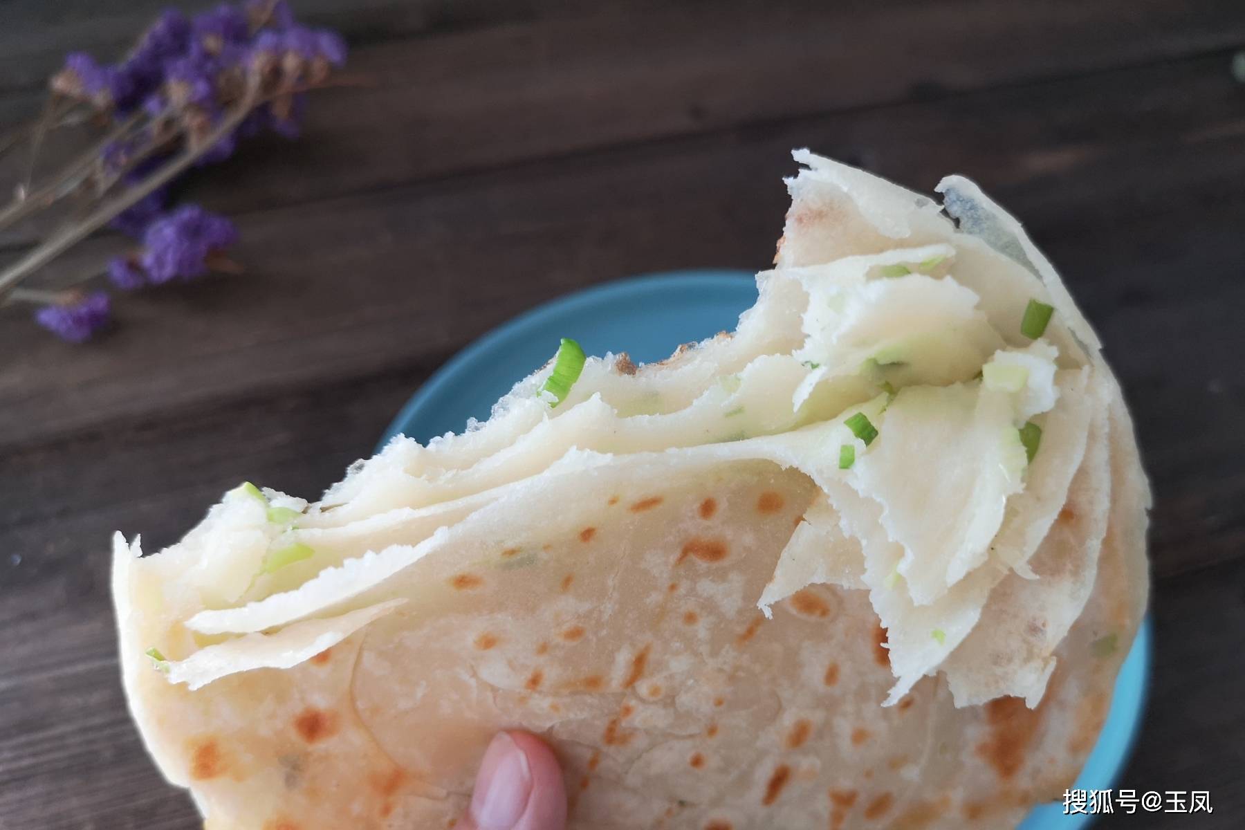 葱花|3块钱做10张手抓饼,一周早餐不用早起,外酥里软,层次多,真香