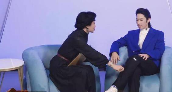 节目组|《追光吧哥哥》开播,金星镜头被一剪没,节目组却表示不背这个锅