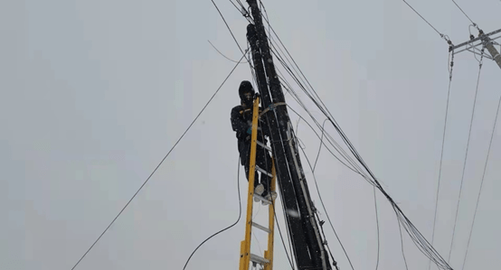 浴“雪”奋战！中国联通全力应战新一轮寒潮暴雪天气