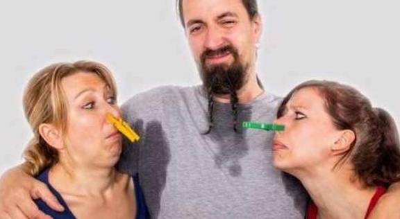 进行|肝不好时，可能有“3黄2臭”的表现，远离“4怕”，肝会一天天好