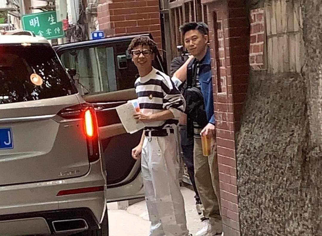 节目组|看了《大湾仔的夜》下期预告，知道为何会邀请布瑞吉和欧阳靖了