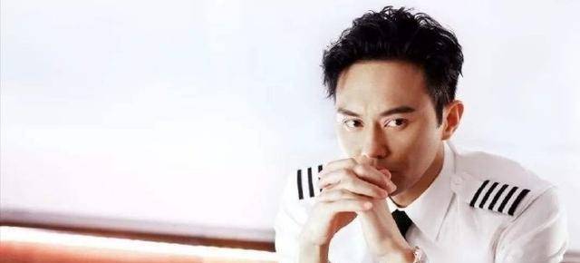 到底什么是爱呢张智霖 a3de1df2a898498c9ca6a4eaa8e7e3d9.jpeg