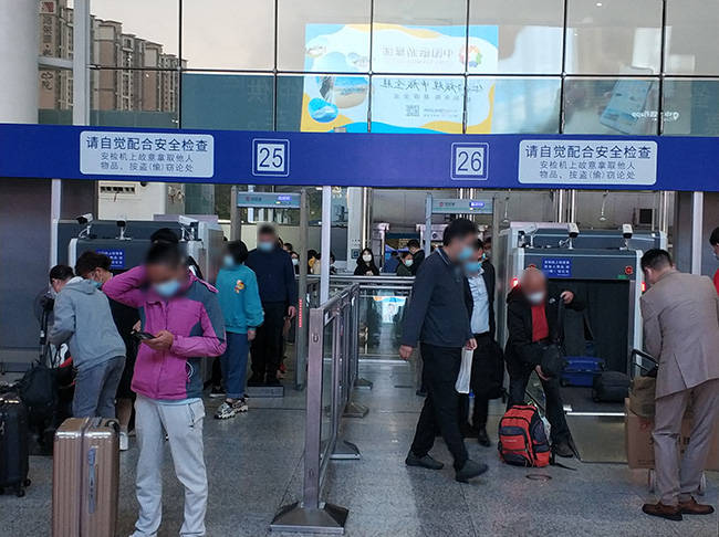 中安谐安检门在深圳北站多年使用案例为铁路安全保驾护航