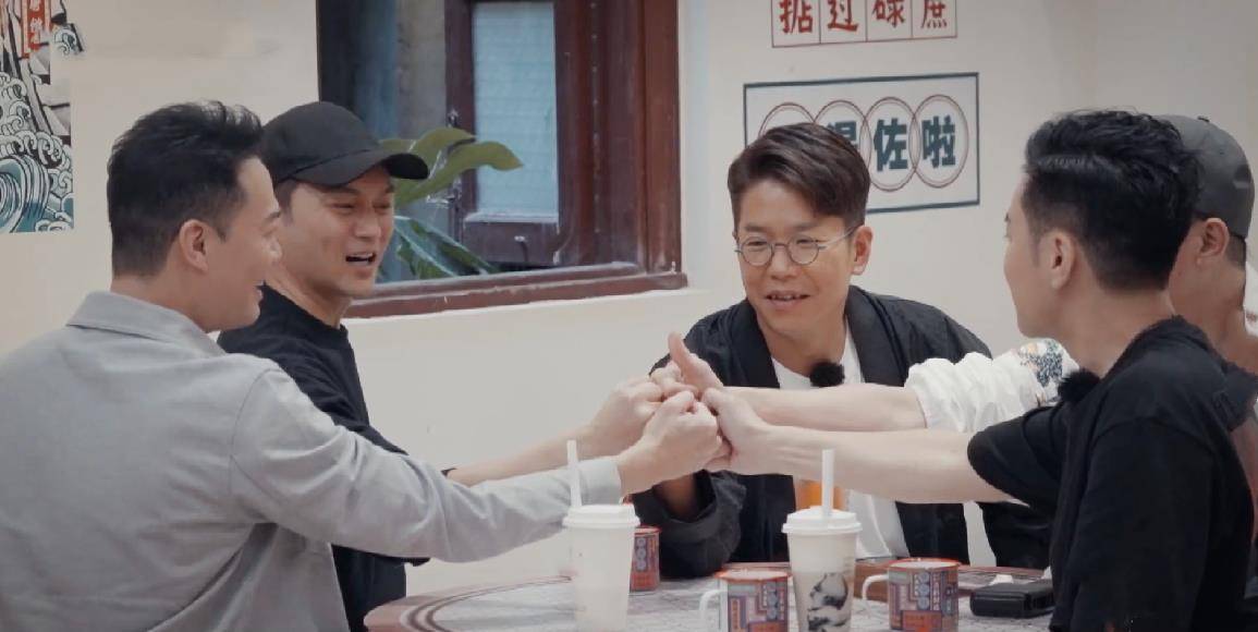 节目组|看了《大湾仔的夜》下期预告,知道为何会邀请布瑞吉和欧阳靖了