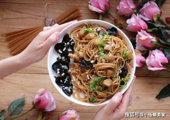 晚餐吃什么好吃又简单又营养面食 62f4ccfc78ca406b8bbbe7965797ab49.jpeg