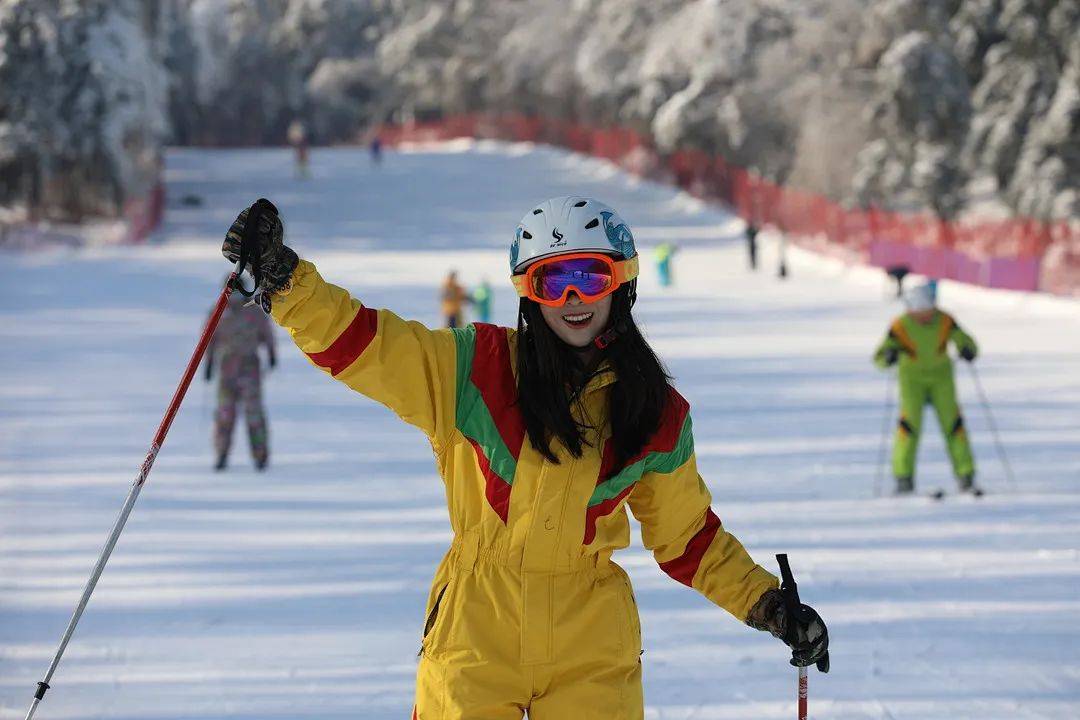 延安|净月潭滑雪场开板 一起约一段“冰雪奇缘”吧！