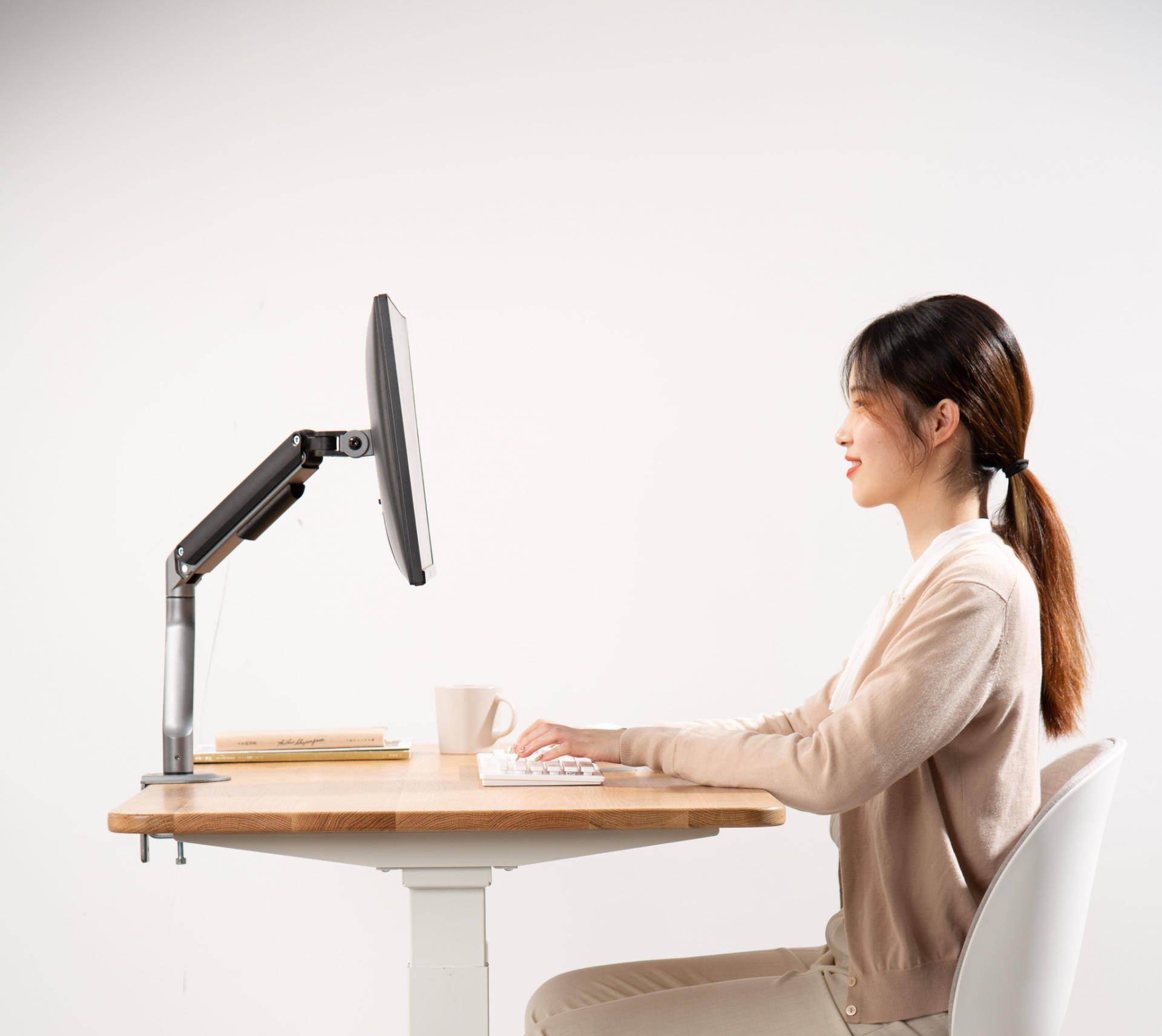 多款实战总结，百元显示器支架选购使用攻略，这些点没人讲过