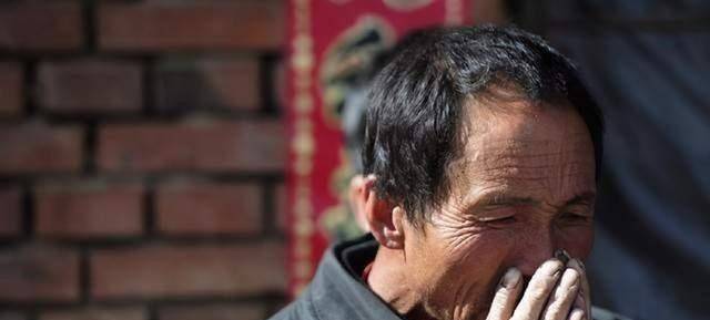 打工老汉肖崇阳,16年将弃婴供成博士,亲生父母来相认