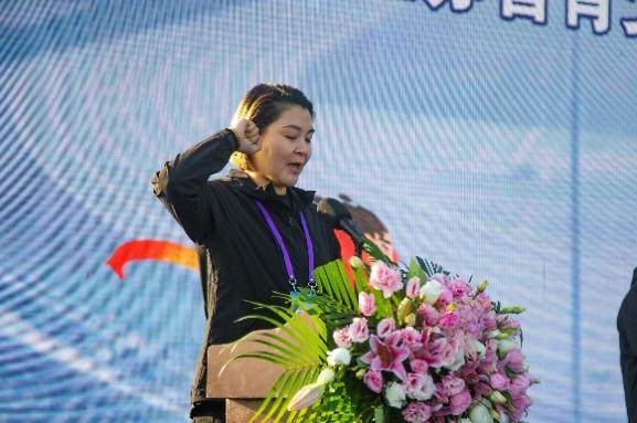 本次活动的领导有江苏省体育局青少年训练与反兴奋剂管理中心主任蔡伟