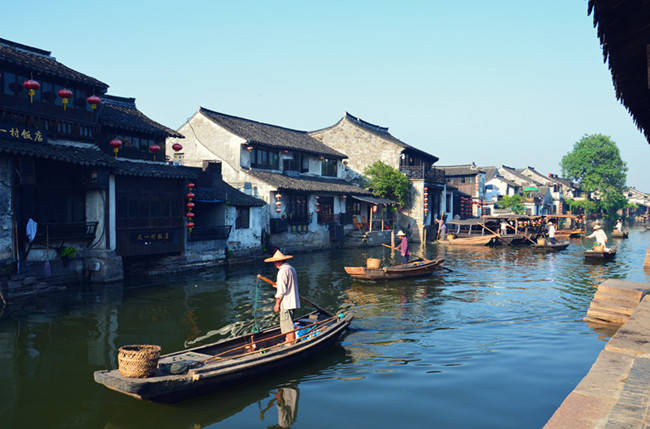 古镇|国内适合女人旅行的八大古镇，风景迷人，环境优美，你去过几个？