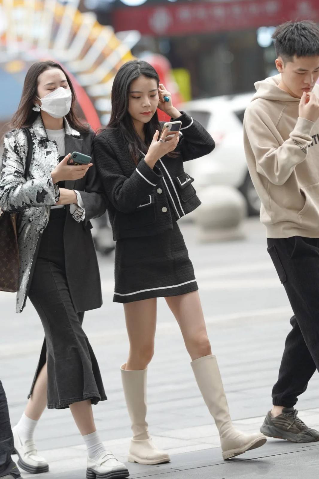 套装 简洁洋气散发迷人魅力的穿法，青春少女吸睛瞩目，穿出满分时尚感