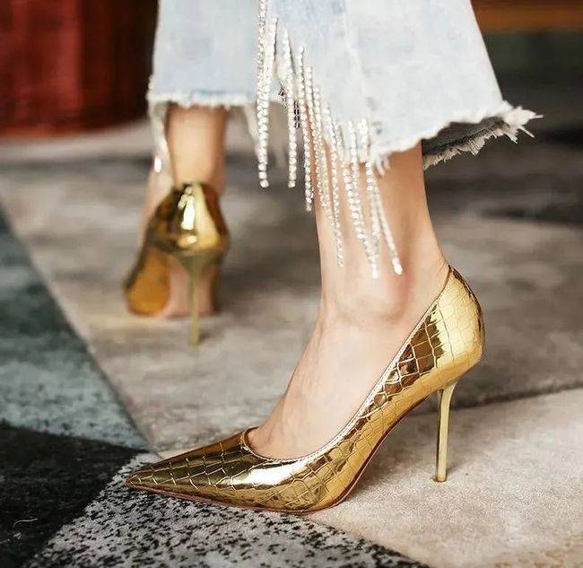 仙女 秦舒培大红晚礼服古典优雅