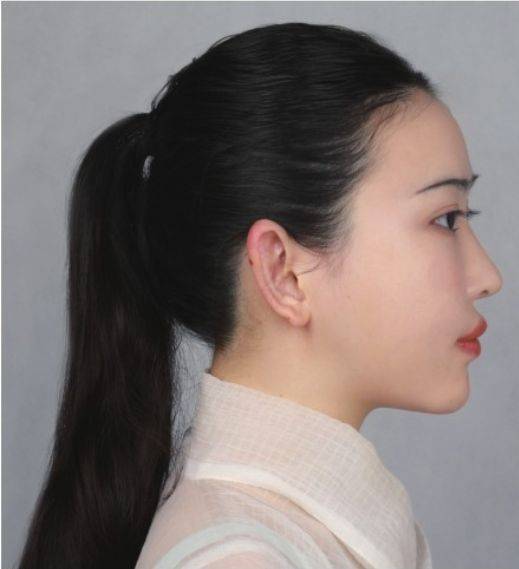 假发月样容仪俏：仿梨园戏曲造型