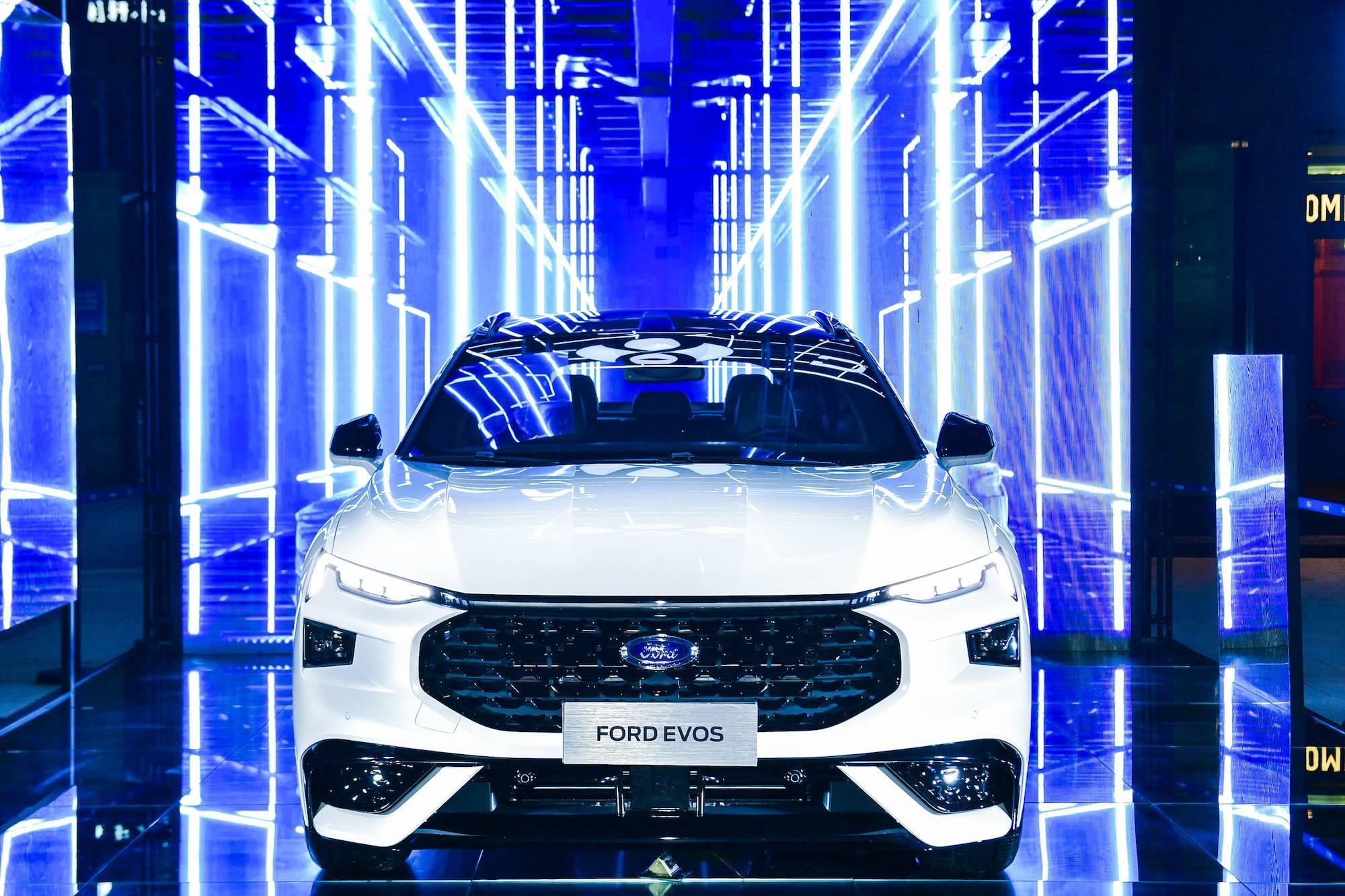 福特evos重庆上市首个车主也亮相