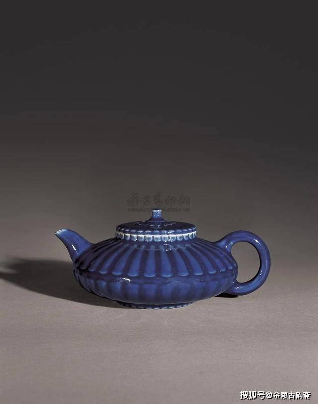 浅谈元明清三代霁蓝釉的鉴定_元代_瓷器_釉瓷