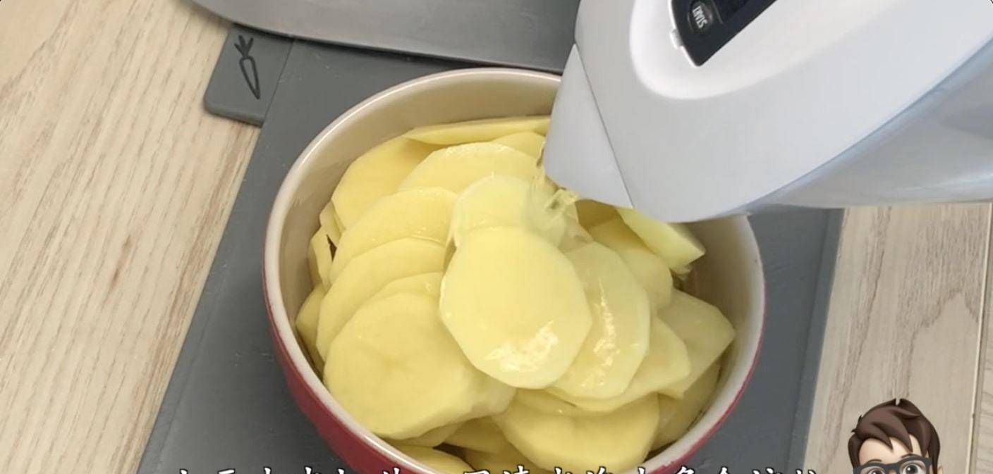 a2eef0b2481f4eee94658a617bef52a4.jpeg