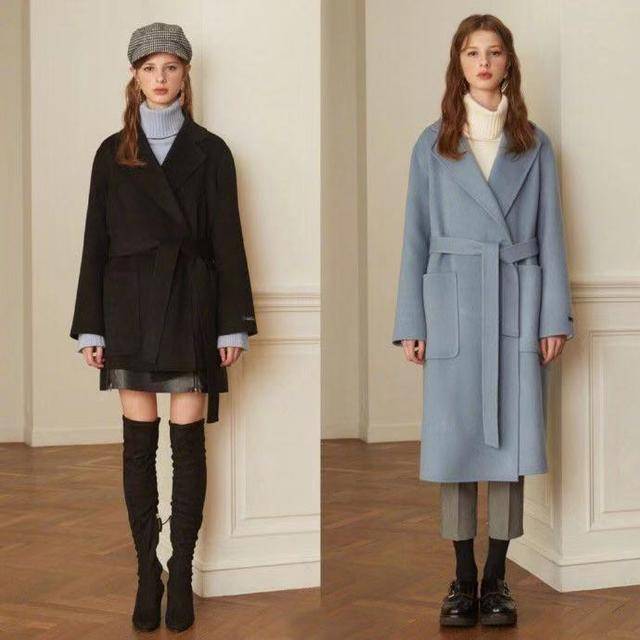 黑色 蓝色系的搭配在冬日给人一种非常清新的感觉