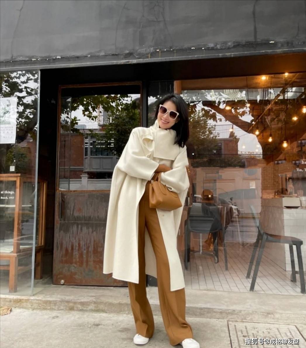 大地 40+的女人穿搭要体面,这些搭配高级又显贵,不掉档次又显气质