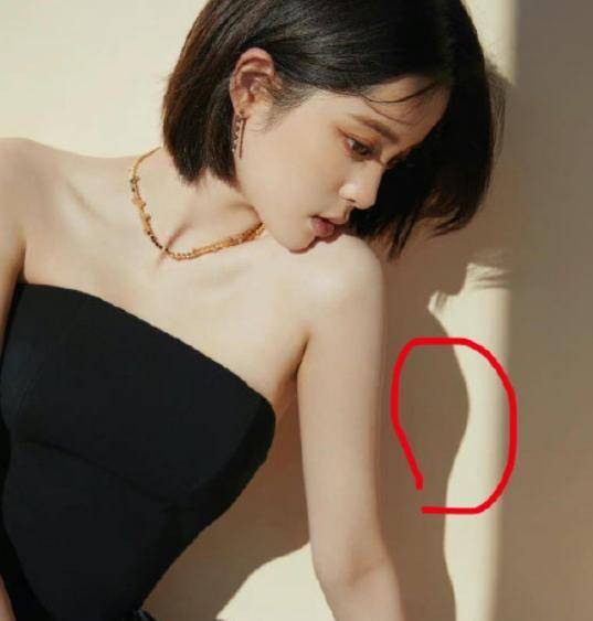 欧阳娜娜身材真实照片 47fe43003b4a4bb28ff18f16ff7815bc.jpeg