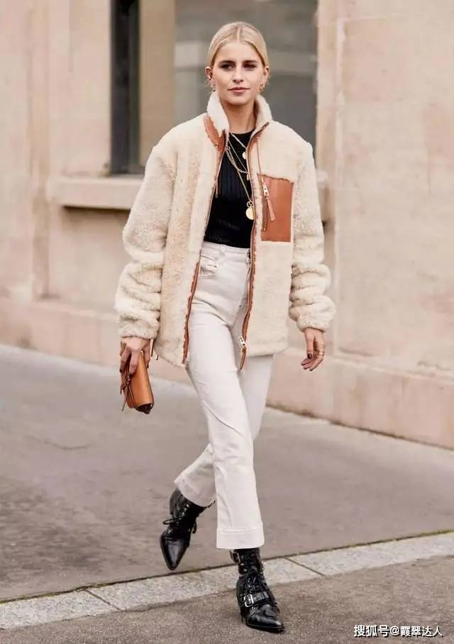 显得 冬天少穿小黑裤！瞧现在的流行“豆腐裤”，时髦特显瘦