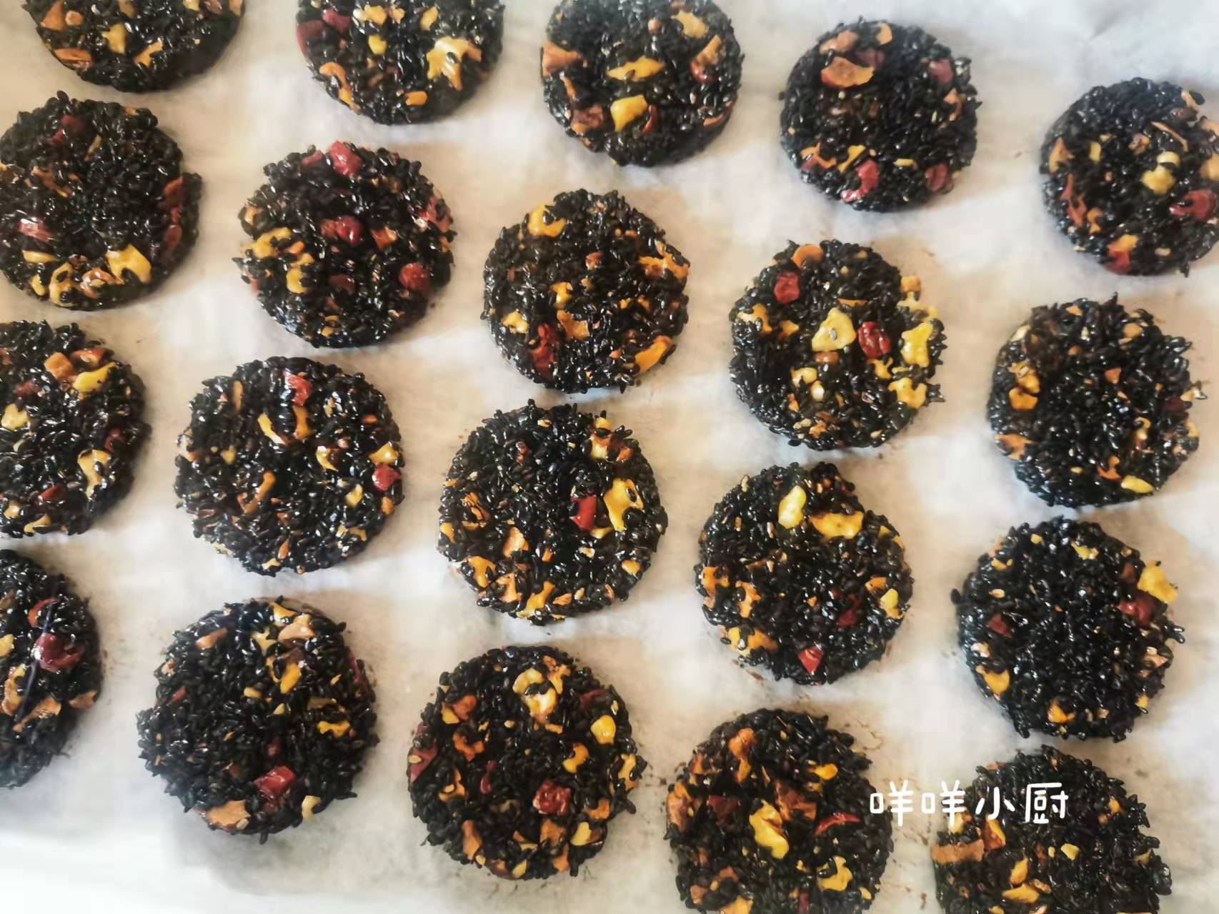 薄脆|无油无糖无添加的小零食,养血健脑,取材方便操作简单,一看就会