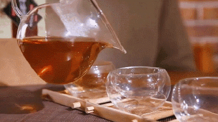 丁香|胃不好,往往有3“坏习惯”,3件事坚持做,胃可能会“感激”你